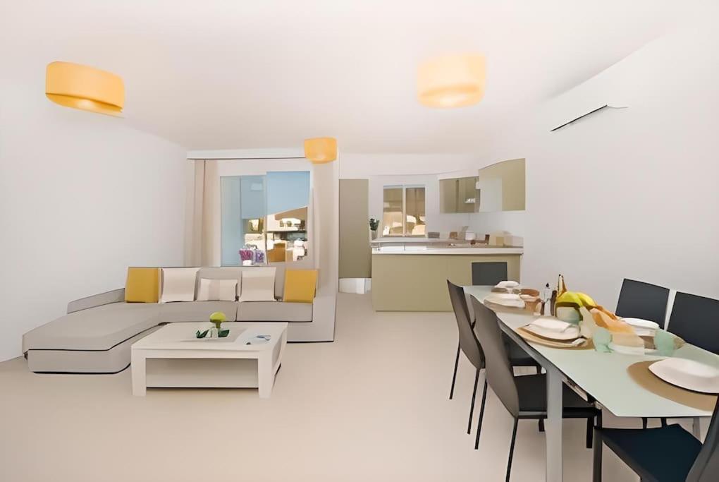 Apartment Sea View Suite! Marsalforn