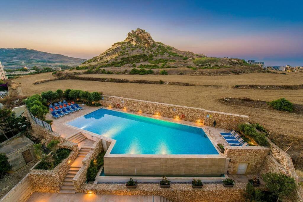 Apartamento Sea View Suite! Marsalforn